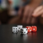 Схема работы генератора случайных чисел в игровых алгоритмах